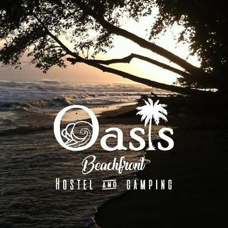 Oasis Beachfront Hostel Limón Exterior foto