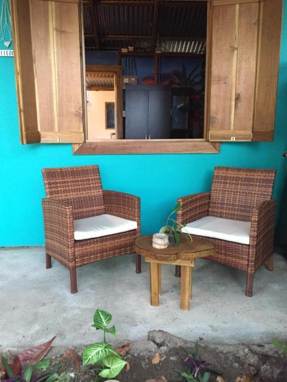 Oasis Beachfront Hostel Limón Exterior foto